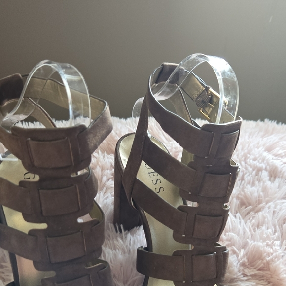 Guess Elegant Tan Brown Summer Strappy Heels Shoes - Picture 5 of 11